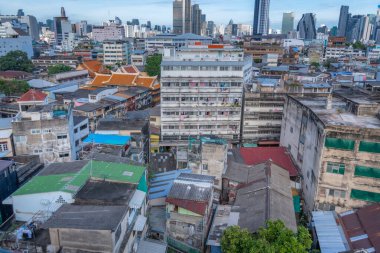 Bangkok, Tayland - 25 Ekim 2025: Hem modern hem de daha yoksul mimarisi ile Tayland 'ın Bangkok kentinin manzarası