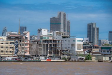 Bangkok, Tayland - 25 Ekim 2025: Hem modern hem de daha yoksul mimarisi ile Tayland 'ın Bangkok kentinin manzarası