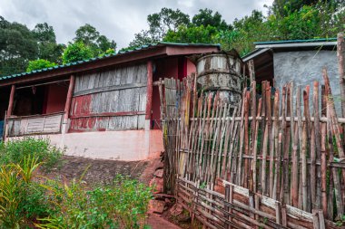 Kuzey Tayland 'daki Pa Tueng dağ köyü, Laos sınırına yakın.