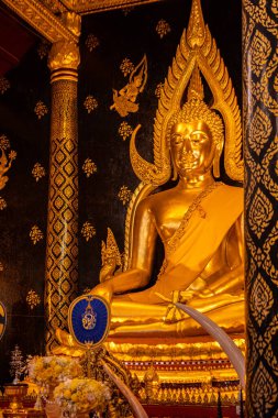 Wat Phra Si Ratana 'daki Altın Buda Heykeli