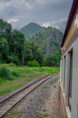 Valle De La Mort yakınlarındaki tren rayları