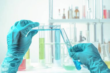 Eldiven reaksiyonlarını teslim et. FPP