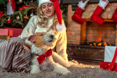 Kumaş örtüsü arkaplan soyut arkaplan. Altın, platin, sıvı metal, ipek, bakır tül, ağ. Şekilsiz boş yüzey. tasarım için boşluk kopyala