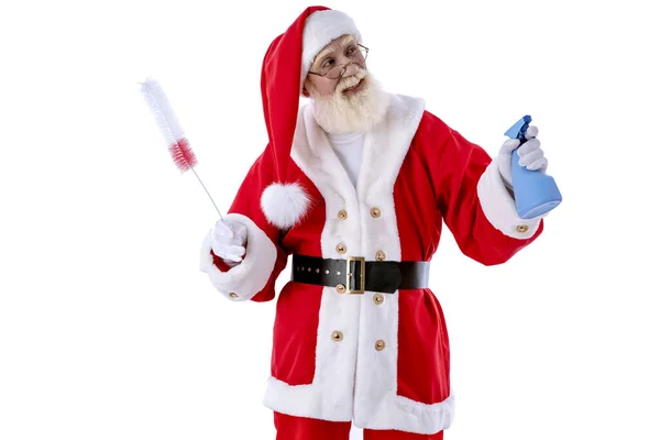 Święty Mikołaj Szczotką Czyszczenia Spray Białym Tle Izolowane Starszy Mężczyzna — Zdjęcie stockowe