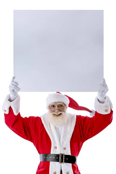 圣诞老人与白板复制空间 模仿白色背景隔离 老男演员 真正的白胡子老人 扮演圣诞老人的角色 — 图库照片