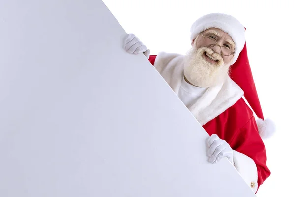 圣诞老人与白板复制空间 模仿白色背景隔离 老男演员 真正的白胡子老人 扮演圣诞老人的角色 — 图库照片