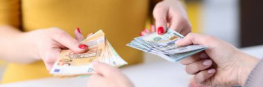 Para biriminin işyerinde elden ele aktarımı