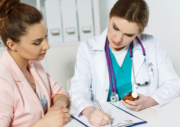 Medicin och farmaci koncept — Stockfoto