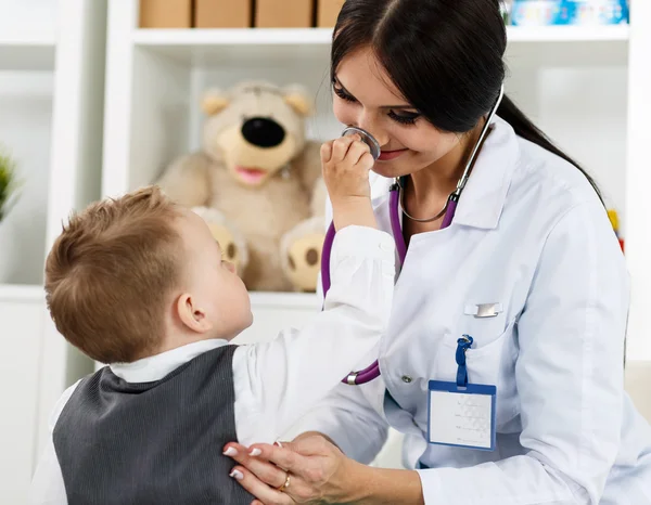Pediatrik medicinska begrepp — Stockfoto