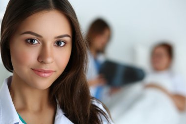 Kamera arıyorum güzel kadın tıp doktor