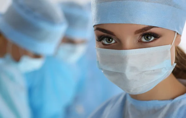 Female surgeon portrait looking in camera — Stock Photo, Image