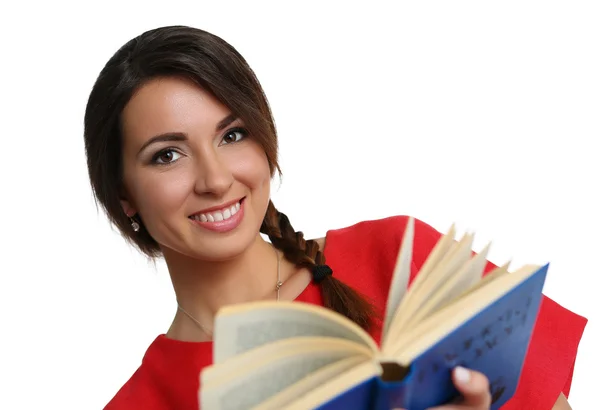 Mulher jovem estudante segurando livro didático — Fotografia de Stock