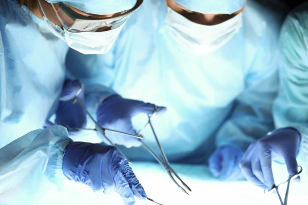 Концепция хирургии и экстренной помощи — стоковое фото