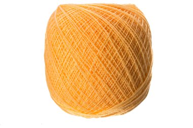 Beyaz arka planda turuncu iplik.