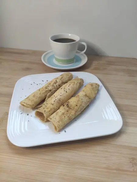 Pancakes Stuffed Meat Cup Coffee Table — Stock Photo, Image