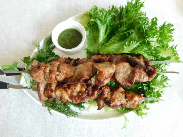 Daging Babi Shish Kebab Pada Tusuk Sate Daging Babi Panggang — Stok Foto