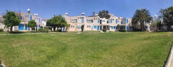 Grekisk Stil Hus Blått Och Vitt Cypern — Stockfoto