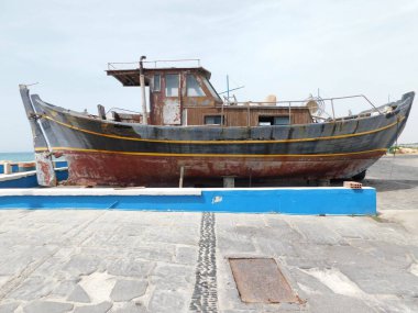 Kıbrıs Rum Kesimi Ayia Napa yakınlarındaki Protaras limanında balık ağları.