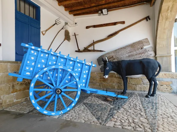 Müzedeki Eski Mavi Arabası Eşek Ayia Napa Kıbrıs — Stok fotoğraf