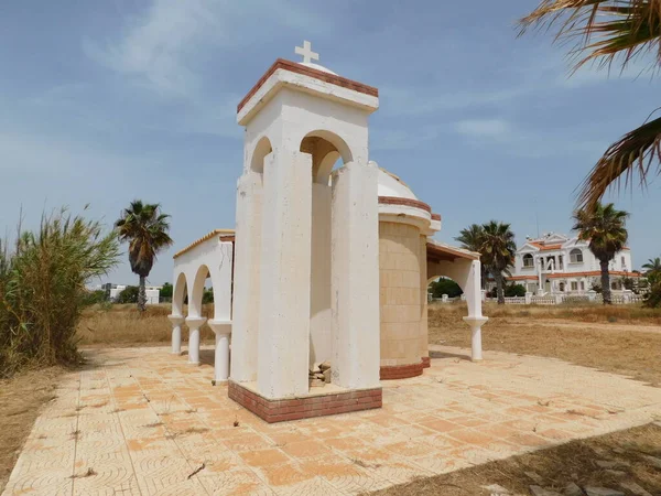 Een Kleine Kapel Het Strand Ayia Napa Cyprus — Stockfoto