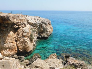 Güzel deniz manzaralı Cape Kavo Greco. Ayia Napa. Protaras. Kıbrıs