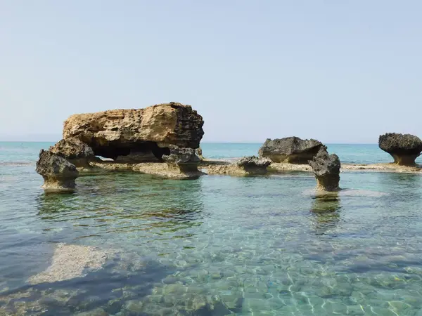 Berrak Suları Güzel Kayaları Olan Deniz Kayalıkları Paralimni Protaras Ayia — Stok fotoğraf