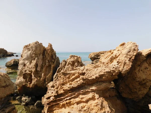 Berrak Suları Güzel Kayaları Olan Deniz Kayalıkları Paralimni Protaras Ayia — Stok fotoğraf