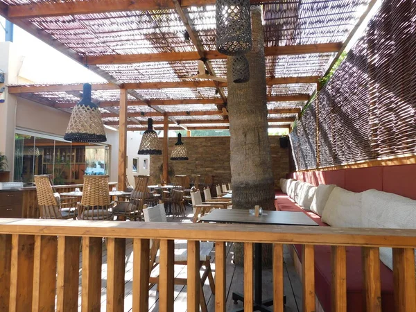 Lege Tafels Een Café Het Strand Larnaca Cyprus Larnaca Tijdens — Stockfoto
