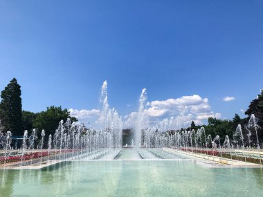 Sofya, Bulgaristan. Ulusal Kültür Sarayı 'ndaki çeşmeler.