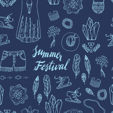 Boho Chic vektör kümesi. Yaz Festivali tasarım. Kristaller, tüyler, Festival bak, süs eşyaları, takı, tef.