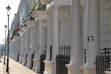 Luxury Apartment Building in London South Kensington, houses and streets