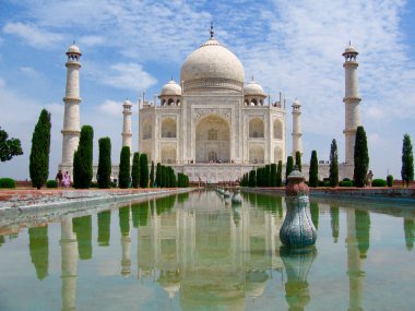 Taj Mahal gündoğumu yansıması ile