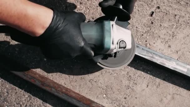 鉄管の準備の側面図 — ストック動画
