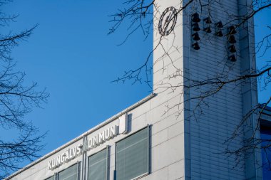 Göteborg, İsveç yakınlarındaki Kungalv ilçesinin logosu ve belediye binası veya genel merkezi..