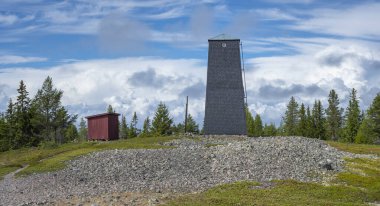 Kuzey İsveç Takımadaları Stor-Rabben Deniz Feneri ve Navigasyon Evi Pitea 'nin dışındaki Güzel İskandinav Doğa Koruma Alanı' nda izole edildi.. 