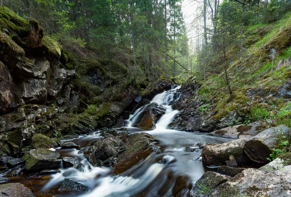 Hassafallen Impresionante Cascada Rayos Sol Bajos Bosque Rural Salvaje Las — Foto de Stock