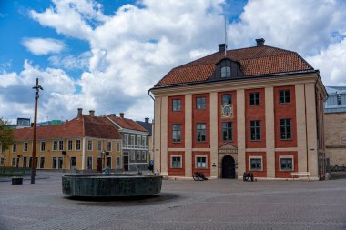 Jonkoping, İsveç - Mayıs 2020: Gota Temyiz Mahkemesi binası ve Jonkoping City, İsveç.