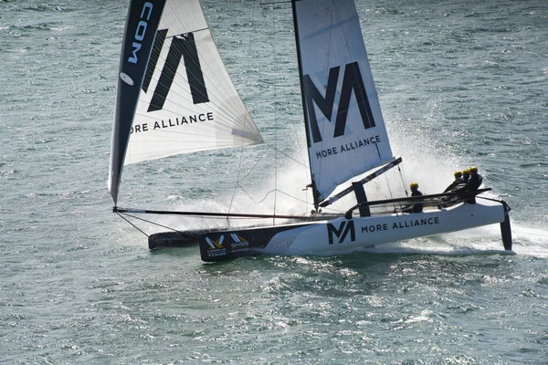 MARSTRAND, SWEDEN - JULI 3, 2019: GKSS Maç Kupası İsveç - Marstrand İsveç 'te Büyük Tekne Yarışı M32 Katamaran Yarışı - İsveç' teki Marstrand Yarışı 'nda Büyük Tekne Katamaran Yelkenli Yarışı.