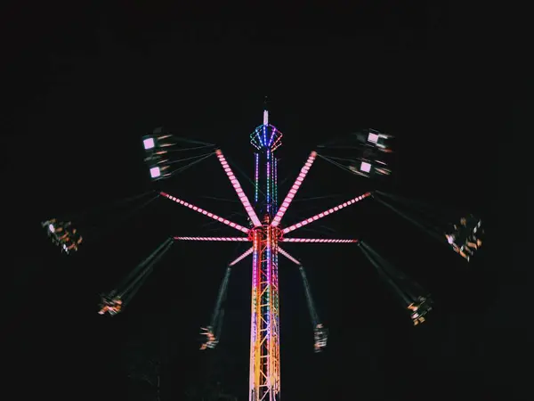 Luces Paseo Una Feria Por Noche — Foto de Stock