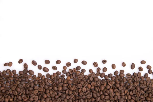 Grano de café y café oscuro — Foto de Stock