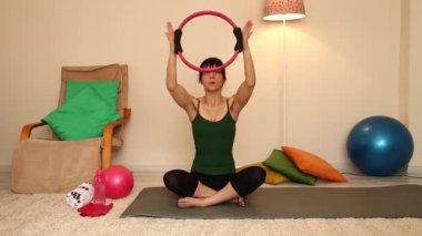 Sağlık için Pilates yapma kız