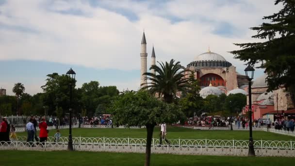 Hagia sophia e piazza sultanahmet — Video Stock