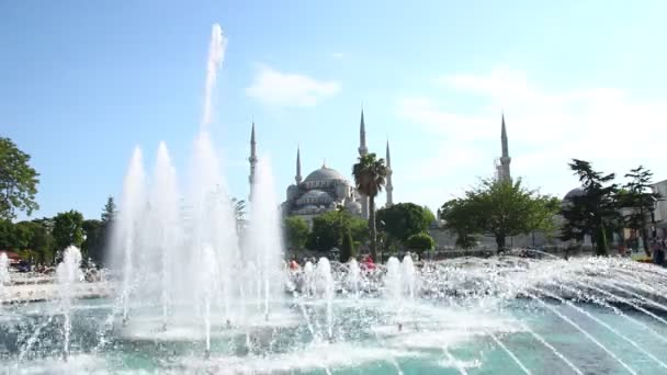 Kék mecset és a sultanahmet tér — Stock videók