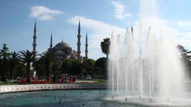 Голубая мечеть и площадь Султанахмет — стоковое видео