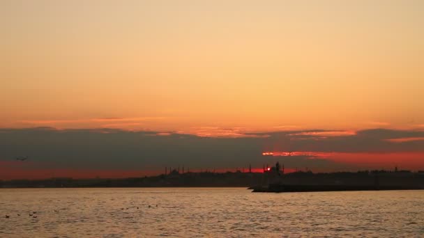 Ferry al atardecer — Vídeo de stock