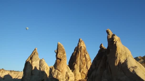 Cappadocia and balloons at sky — Stock Video