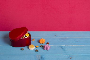 Eid arka plan ve kalp şekli kutusu