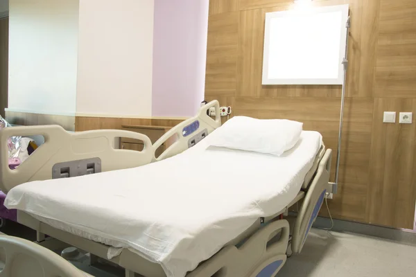 Hospital room and bed — Stock Photo, Image