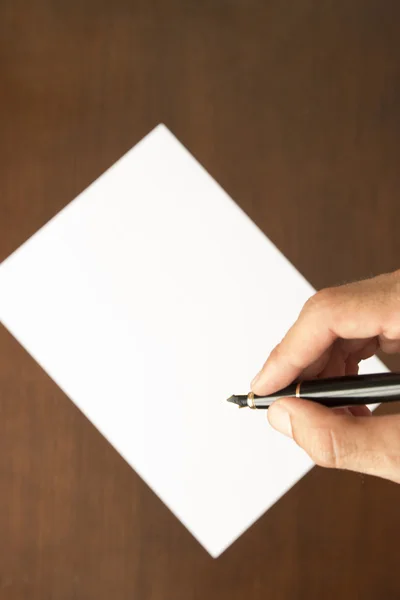 Mano y pluma carta de escritura — Foto de Stock