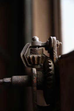 eski çelik tekerlek